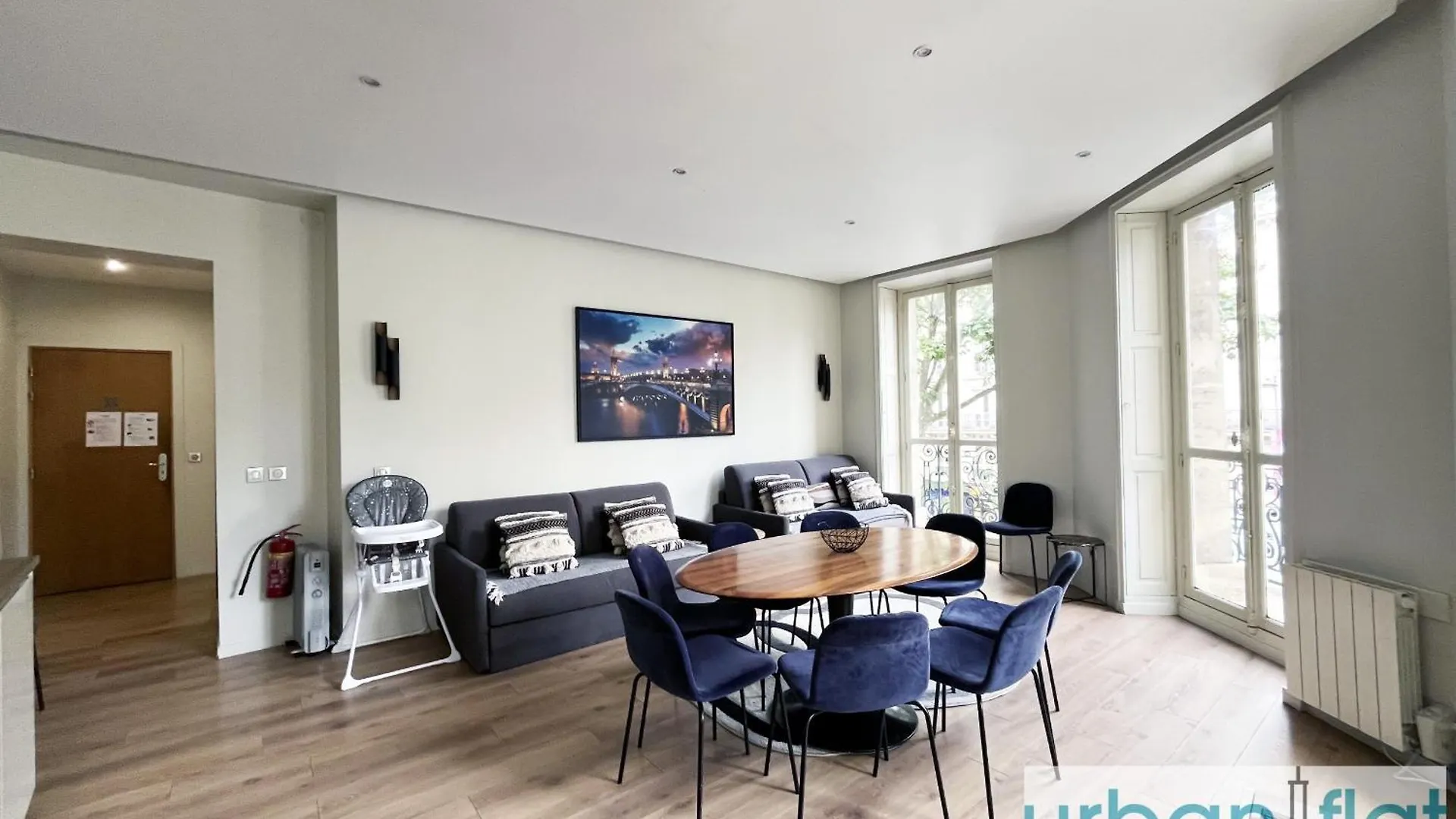 Urban Flat 60 - Sublime Parisian Flat In Paris contacts